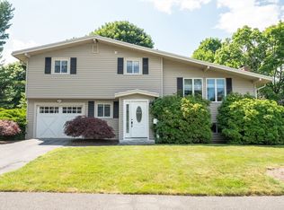1 Stuart Rd, Peabody, MA 01960