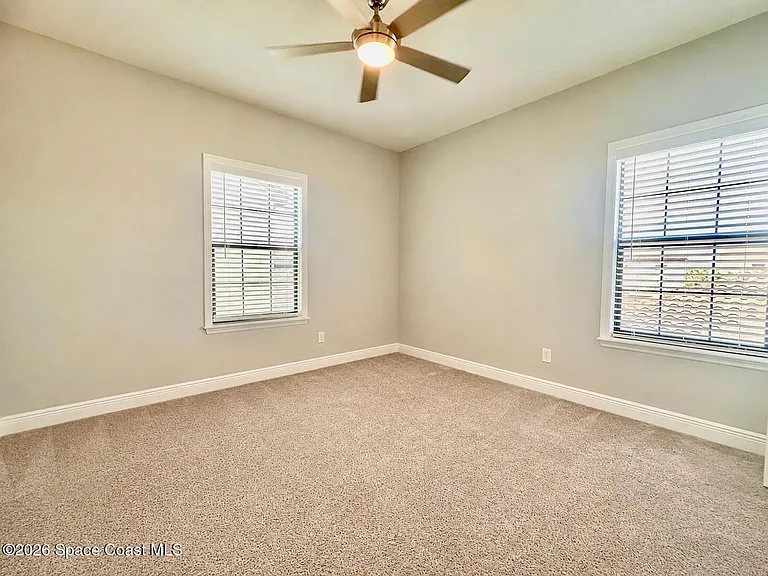 2523 Rodina Dr — Photo 32