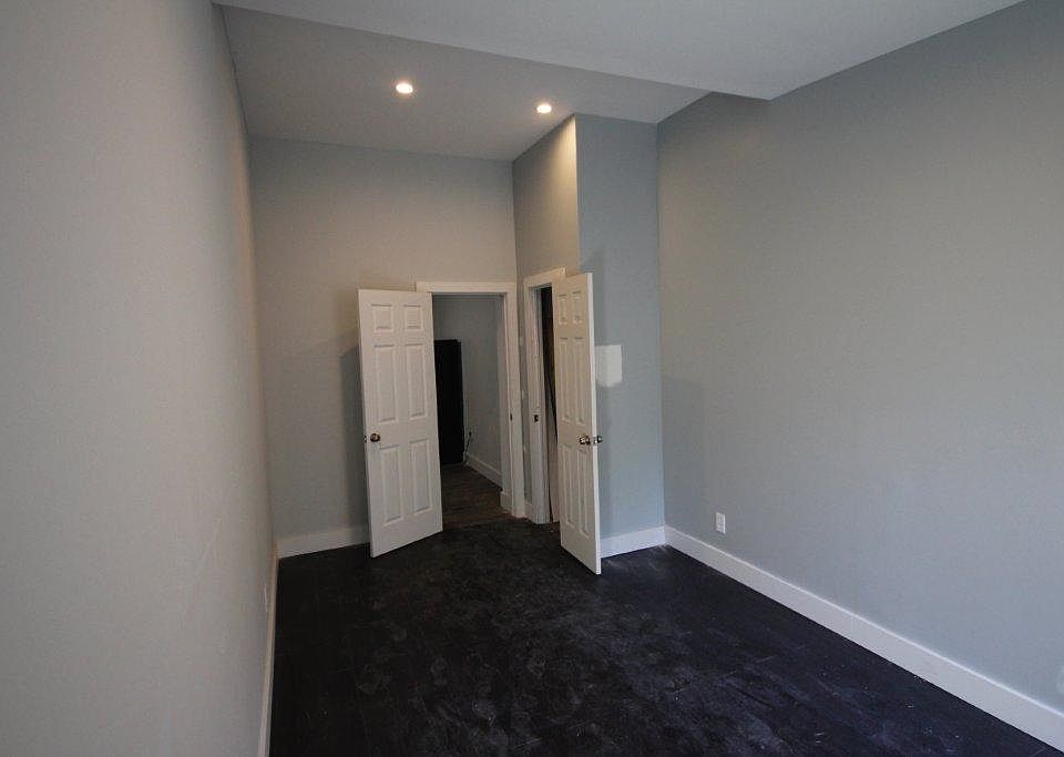 1st image of 318 Bedford Ave #2RYU