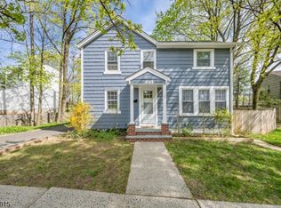 664 Ridgewood Rd, Maplewood, NJ 07040