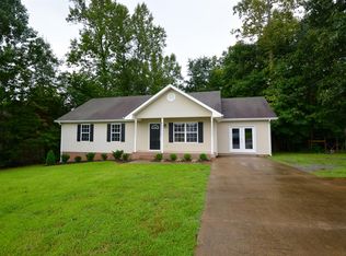 1029 Creek Bottom Rd, White Bluff, TN 37187