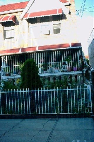 2nd image of 636 Saint Lawrence Ave
