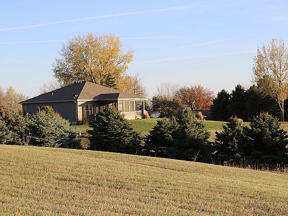 4th image of 6322 Lakeview Dr
