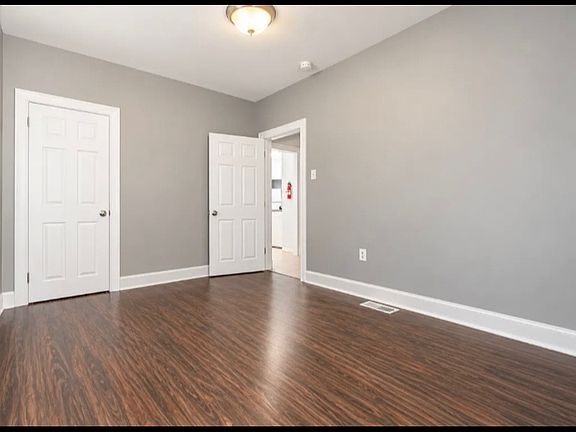 5th image of 274 S 11th St #2L