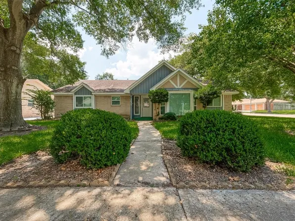7635 Braesglen Drive, Houston, TX 77071