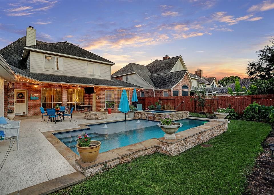 1st image of 2108 Pleasant Palm Cir