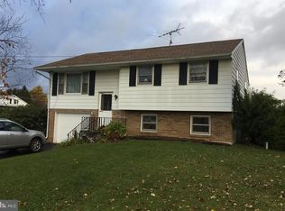 303 W Park St, Newmanstown, PA 17073