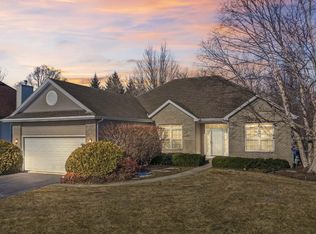 3724 Creekside Ct, Winthrop Harbor, IL 60096