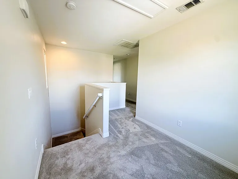 52478 Hawthorn Ct — Photo 17