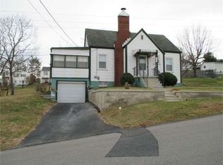 621 D St, Staunton, VA 24401