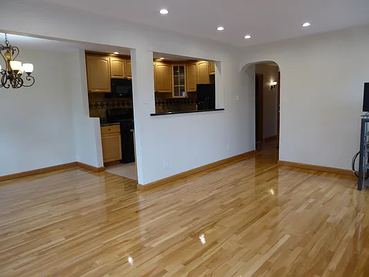 Rented by Tapestry Real Estate of Queens | media 10