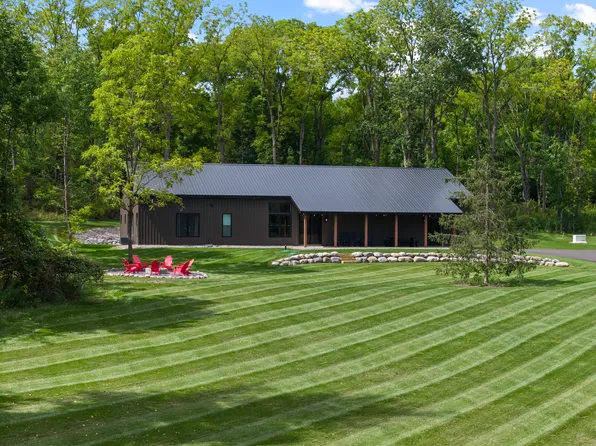 1561 E Genesee St, Skaneateles, NY 13152