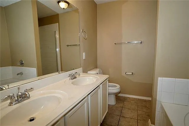 Building Photo - 1610 Willow Way