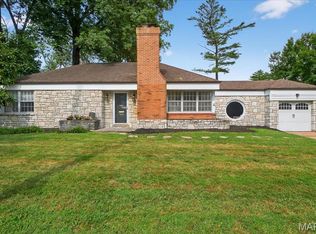 1403 S Rock Hill Rd, Saint Louis, MO