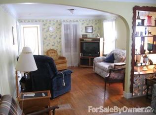 5325 Front St, Newaygo, MI 49337