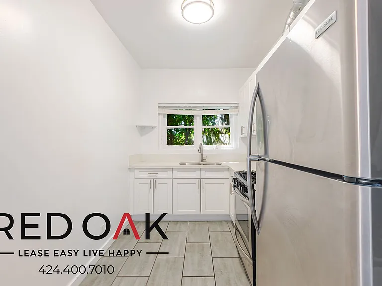 5443 Harold Way #5443-1/4-5 — Photo 18