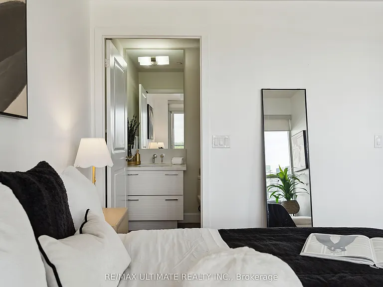 33 Shore Breeze Dr #1003 — Photo 17
