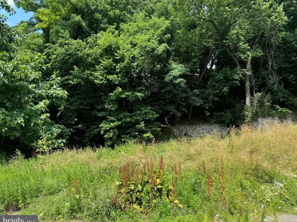 331 S 3rd St, Harrisburg, PA 17113