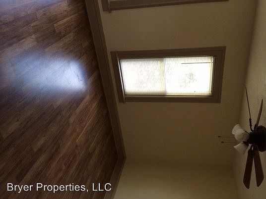 3rd image of 356 1/2 Arch St