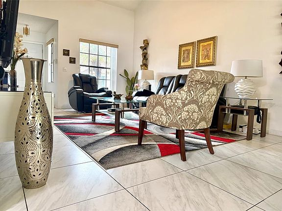 5th image of 2139 Balboa Way