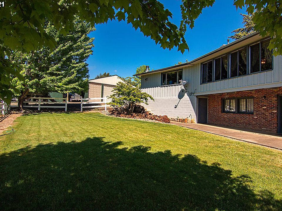 1063 S Deer Creek Rd, Roseburg, OR 97470 Zillow