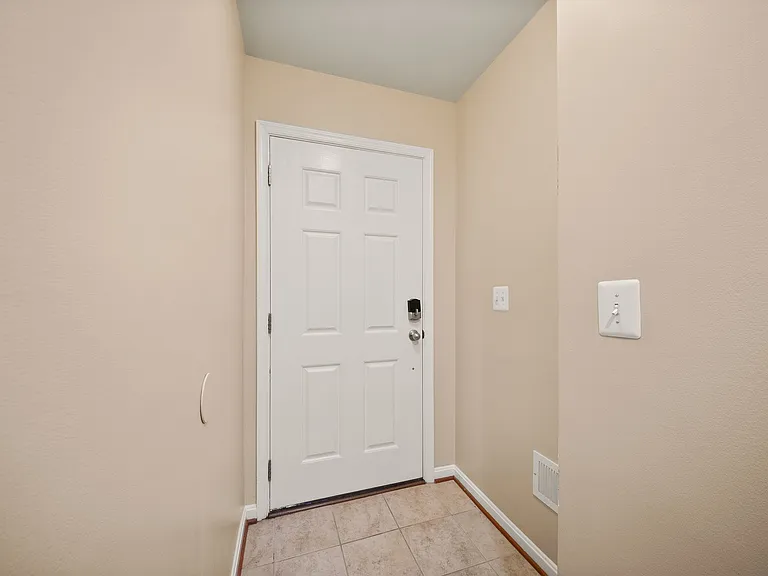 1439 Occoquan Heights Ct — Photo 30