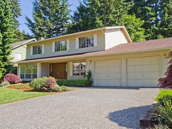 2nd image of 15923 NE 27th Pl