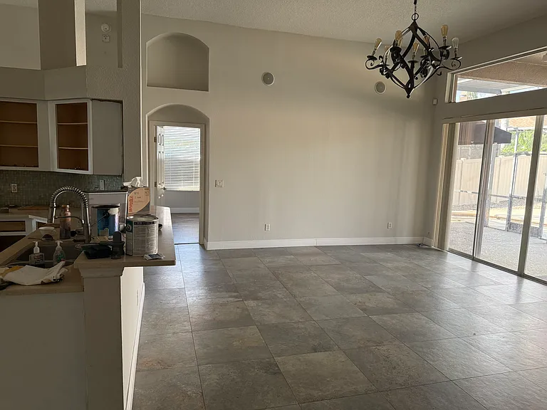 720 Pickfair Ter — Photo 11