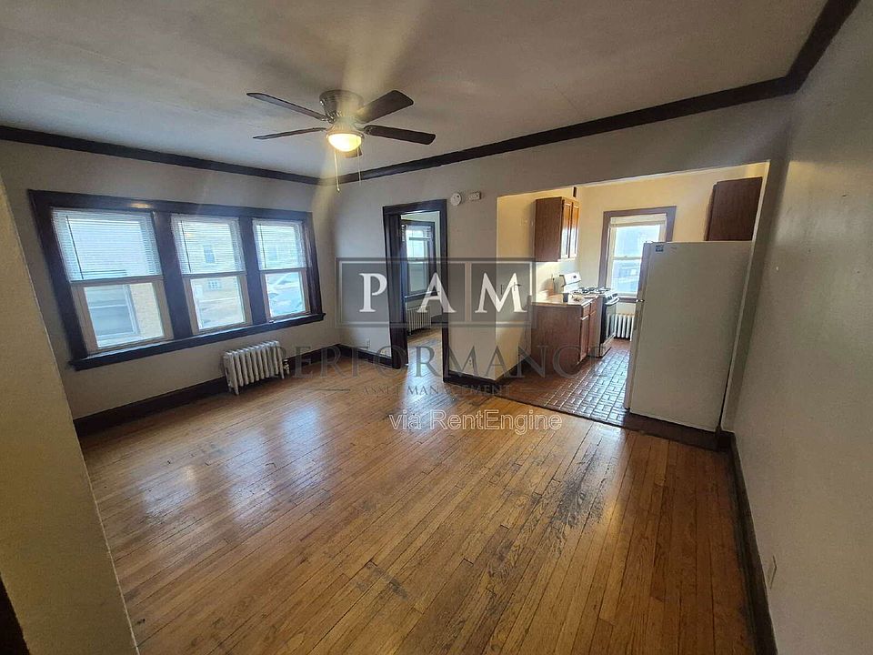 1st image of 3835 N Humboldt Blvd #3