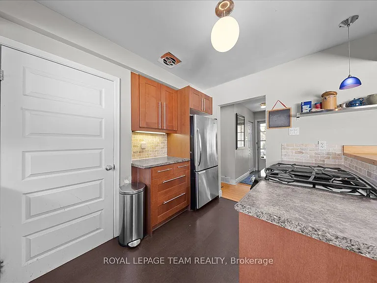 753 Dickens Ave — Photo 11