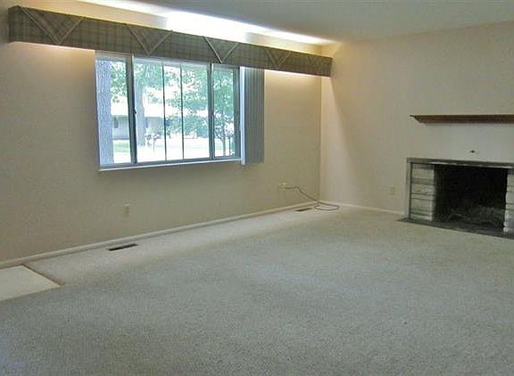 3rd image of 1508 Cottonwood Dr