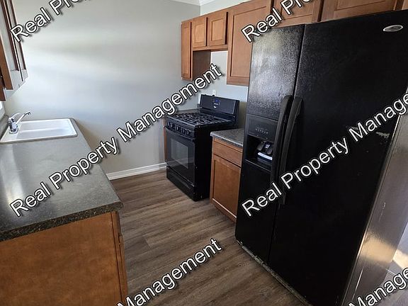 4th image of 3794 Evergreen St