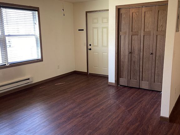 5th image of 214 Bowman Ln #6