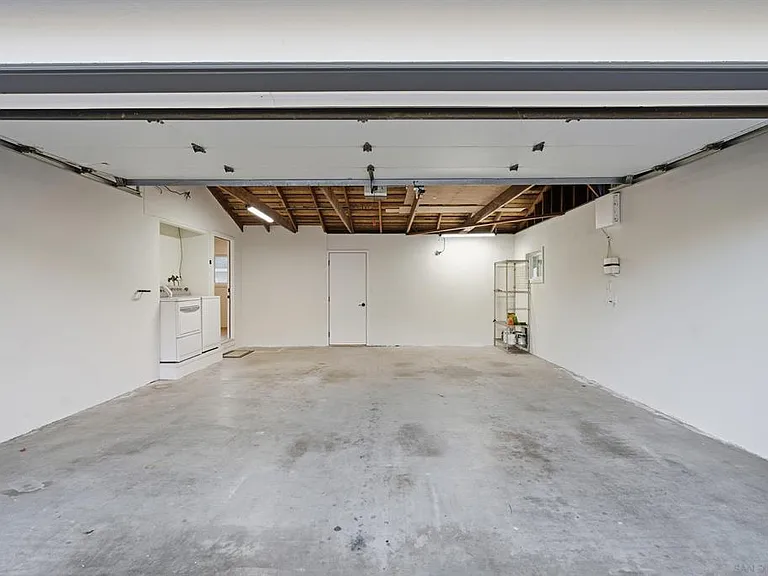 934 Candlelight Pl — Photo 23