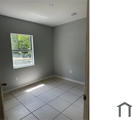 2501 N 43rd St — Photo 10