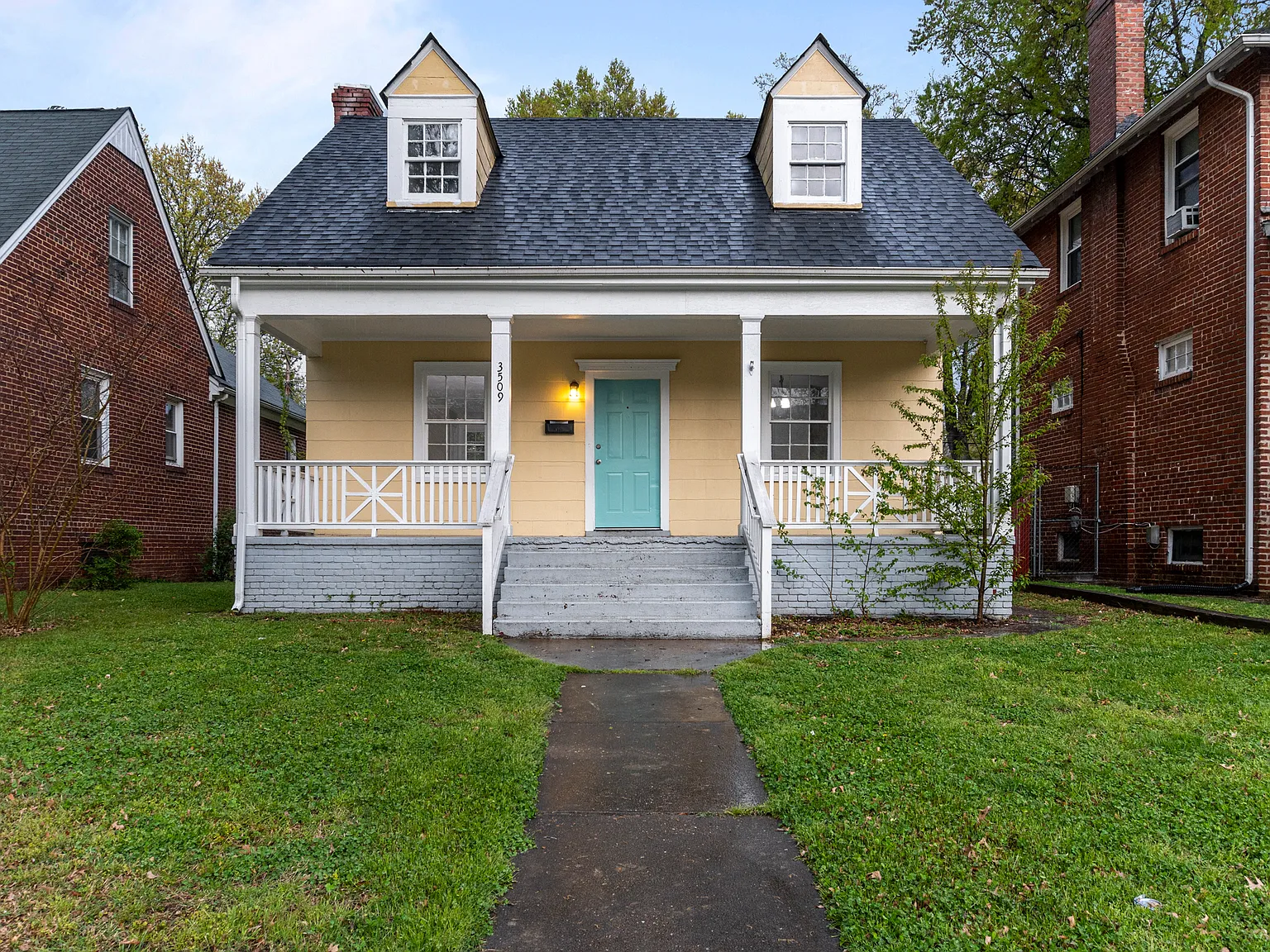 3 bed, 1176 sqft, $2,014 — Photo 1