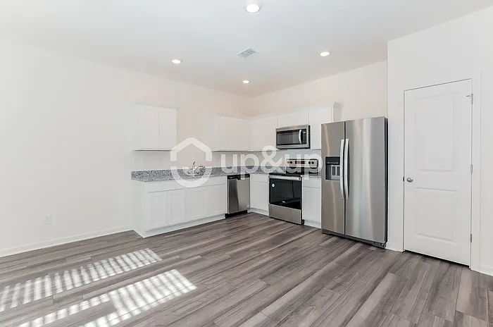 110 Rydal Way — Photo 5