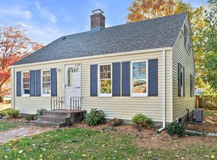29 Faxon Ln, Quincy, MA 02169