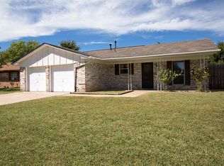 7207 NW Kingsbury Ave, Lawton, OK 73505