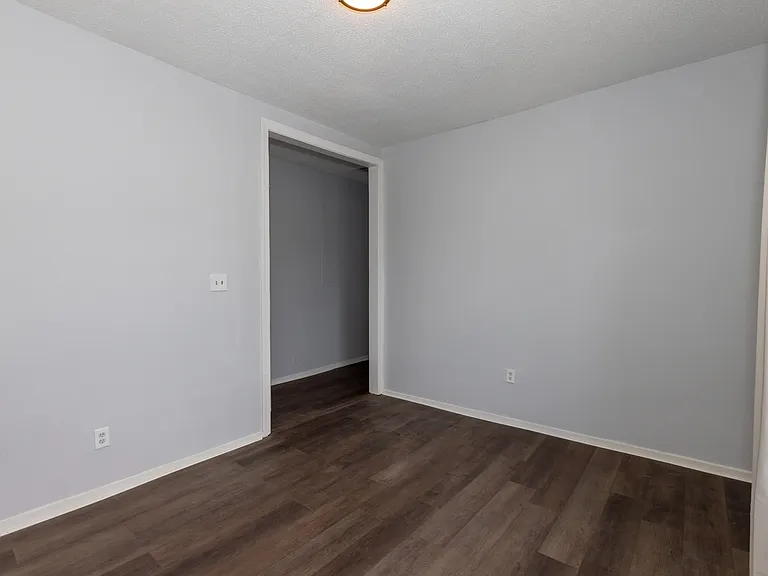 993 Oakview St #202 — Photo 10