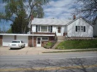 304 E Illinois Ave, Aurora, IL 60505