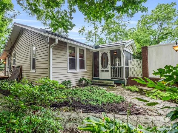 32 Overlook Dr, Brevard, NC 28712