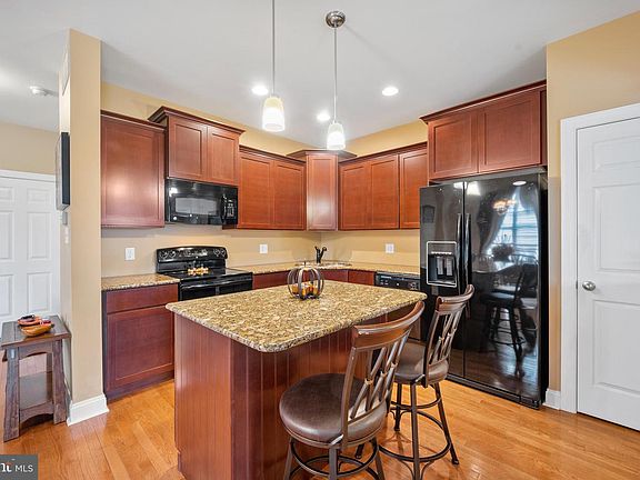 4th image of 182 Lukens Mill Dr
