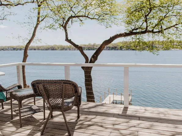 15545 250th Ave, Spirit Lake, IA 51360