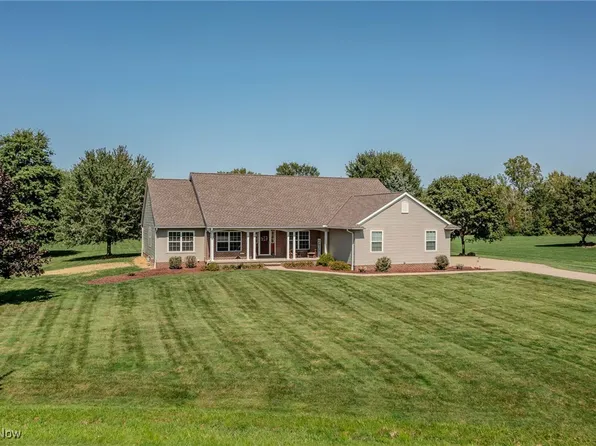5255 Cheyney Ln, Brunswick, OH 44212