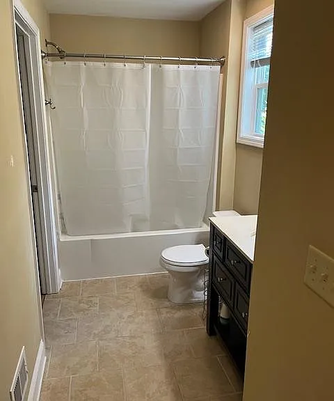 Master Bath. Walk-in closet is to the left.