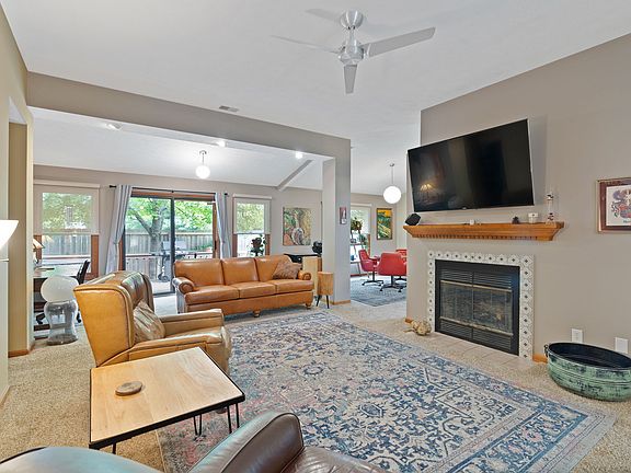 5th image of 10796 Oyster Bay Ct