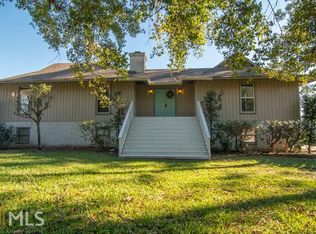 292 Marys Dr, Woodbine, GA 31569