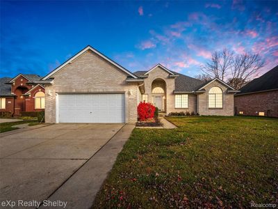 49088 Lehr Dr, Macomb, MI, 48044
