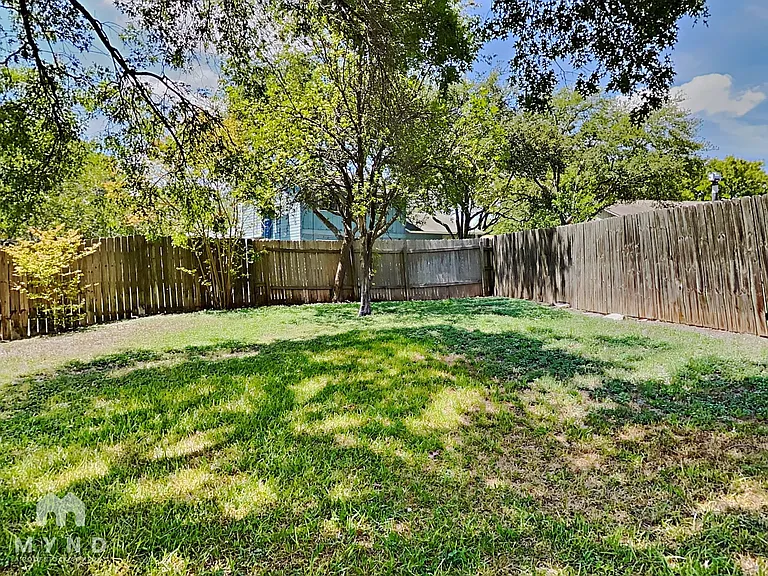 4714 Crested Rock Dr — Photo 41